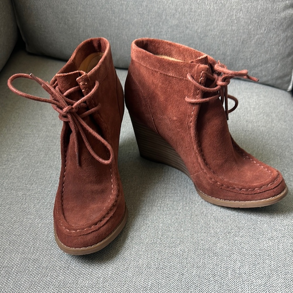 Lucky Brand Brown Wedge Moccasin Boots
